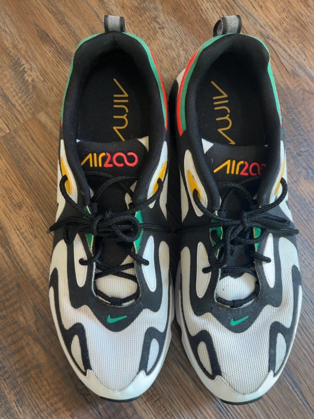 Nike Air Max 200 Rasta Men’s Size 13 White Black Multicolor